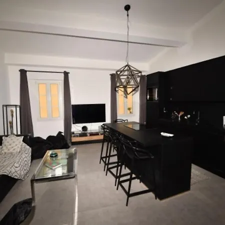 CONFORTABLE&DESIGN apartment in ANTIBES Appartement *