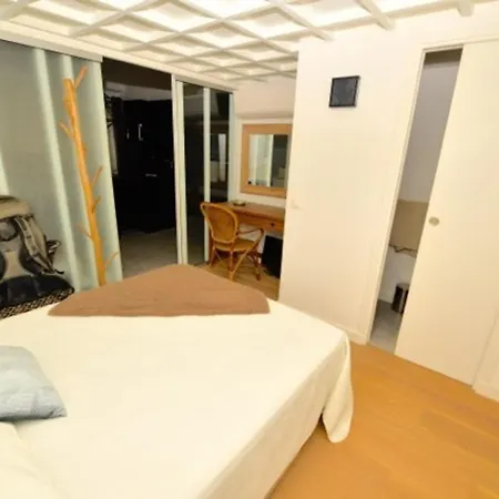 CONFORTABLE&DESIGN apartment in ANTIBES *